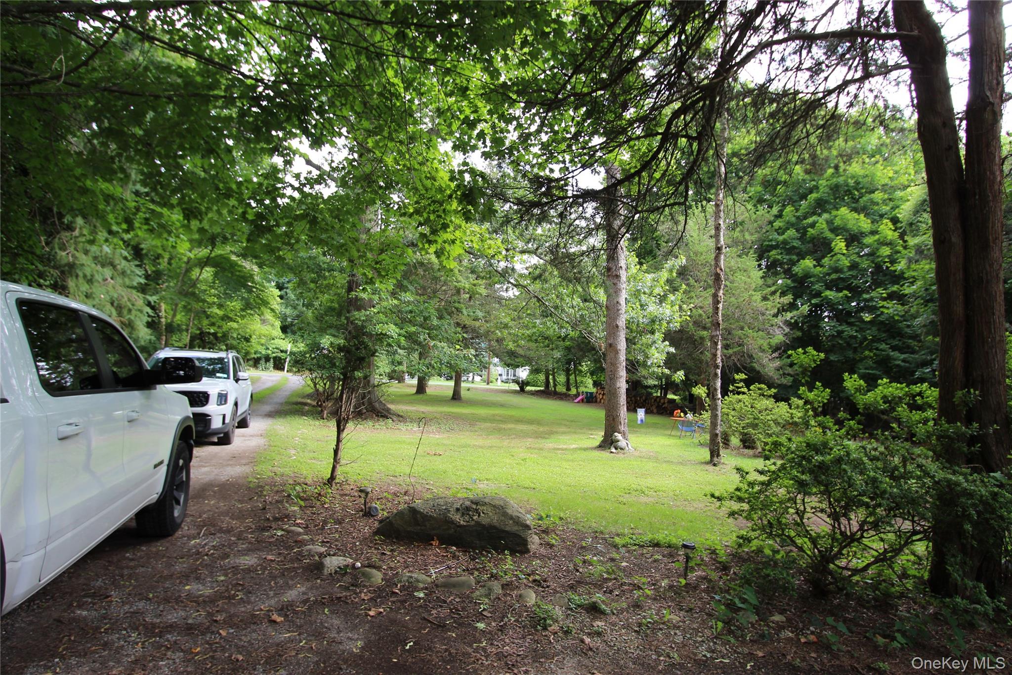 59 Dyke Road East Setauket, NY 11733 - Photo 2 of 21