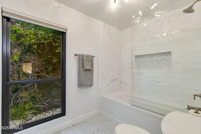 $1,975,000 | 3116 East Rose Lane, Phoenix, AZ 85016