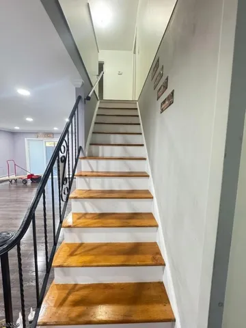 $3,000 | 39 Hillcrest Avenue, Edison, NJ 08817