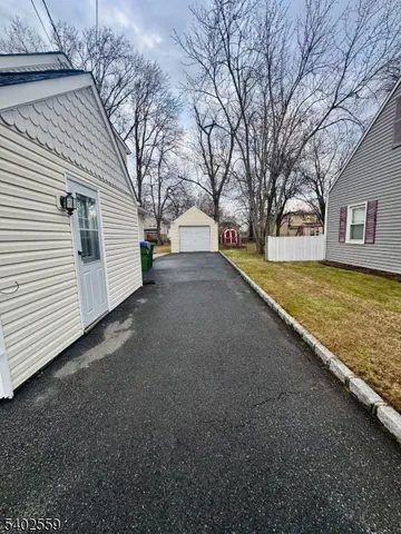 $3,000 | 39 Hillcrest Avenue, Edison, NJ 08817