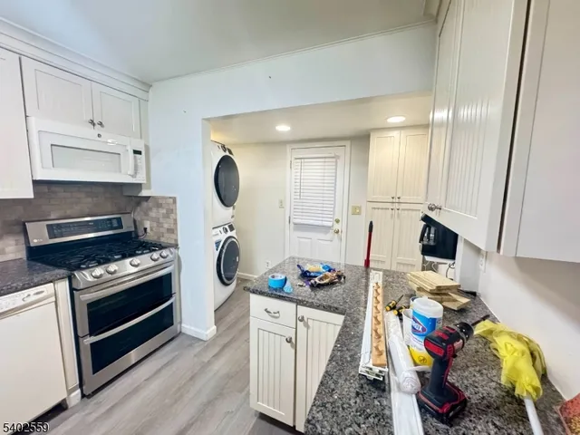 $3,000 | 39 Hillcrest Avenue, Edison, NJ 08817