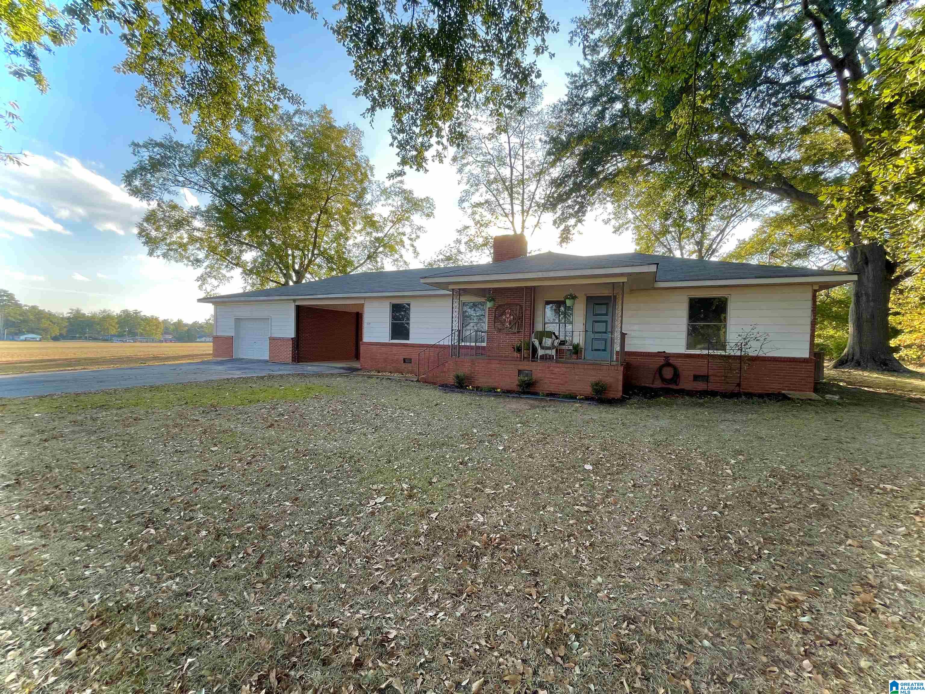 709 Powers Street Clanton, AL 35045 - Photo 1 of 20