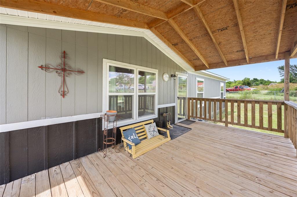 514 Blue Sky Court Springtown, TX 76082 - Photo 8 of 40 Front porch