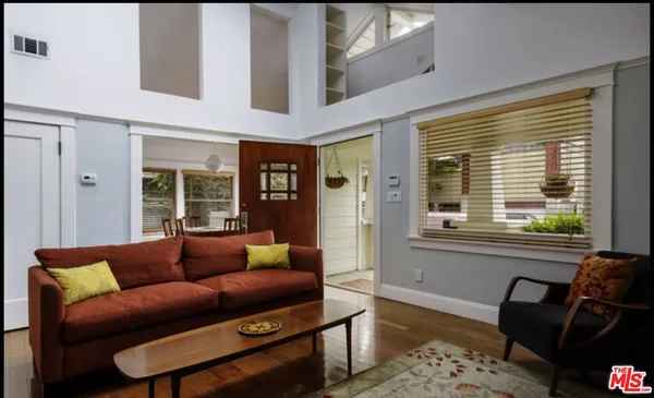 $15,000 | 652 Woodlawn Avenue, Venice, CA 90291