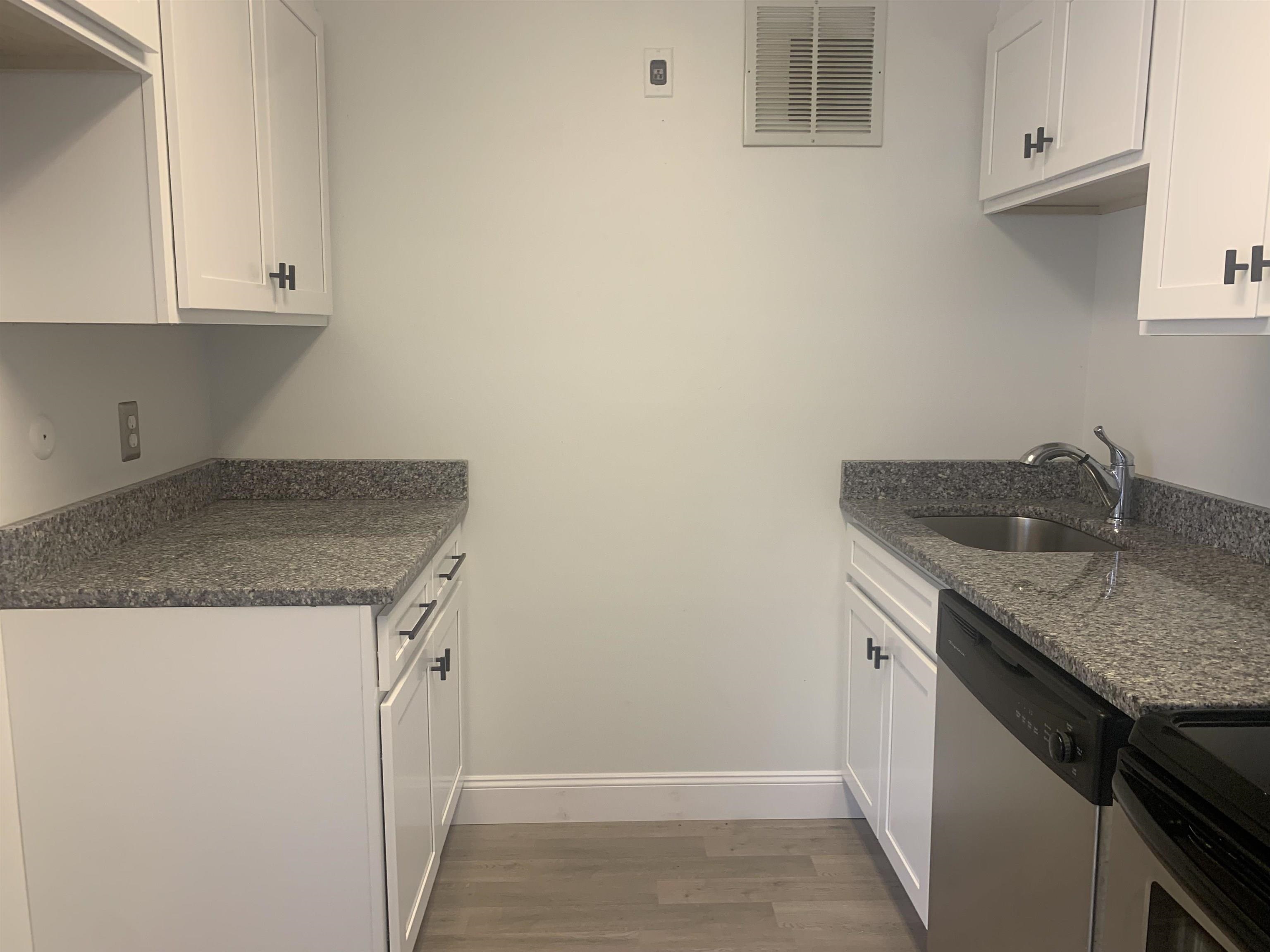 616 Portland Street, Unit 69 Rochester, NH 03867 - Photo 2 of 21