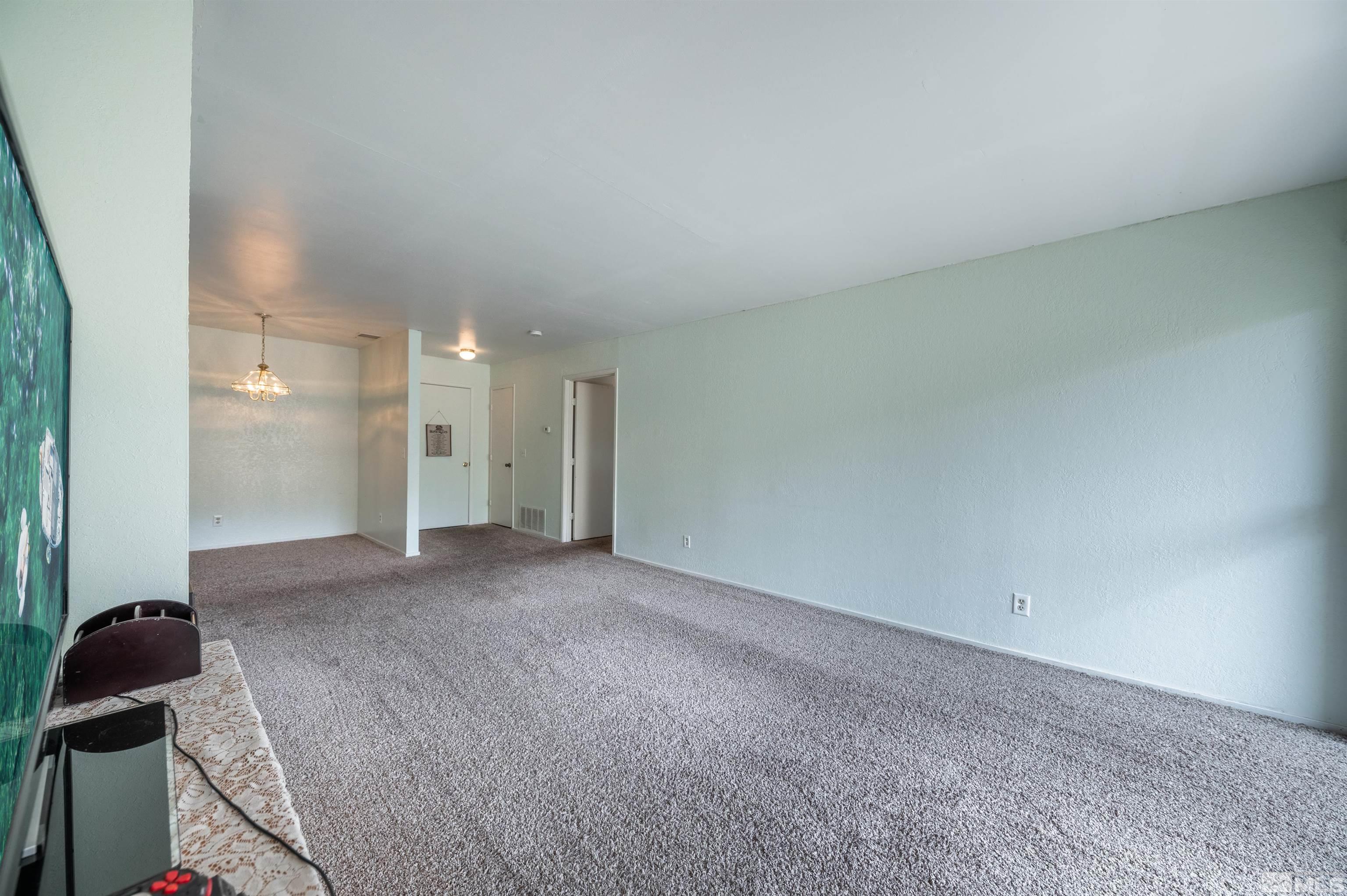 2300 Dickerson Road, Unit 44 Reno, NV 89503 - Photo 4 of 31 Photo 4