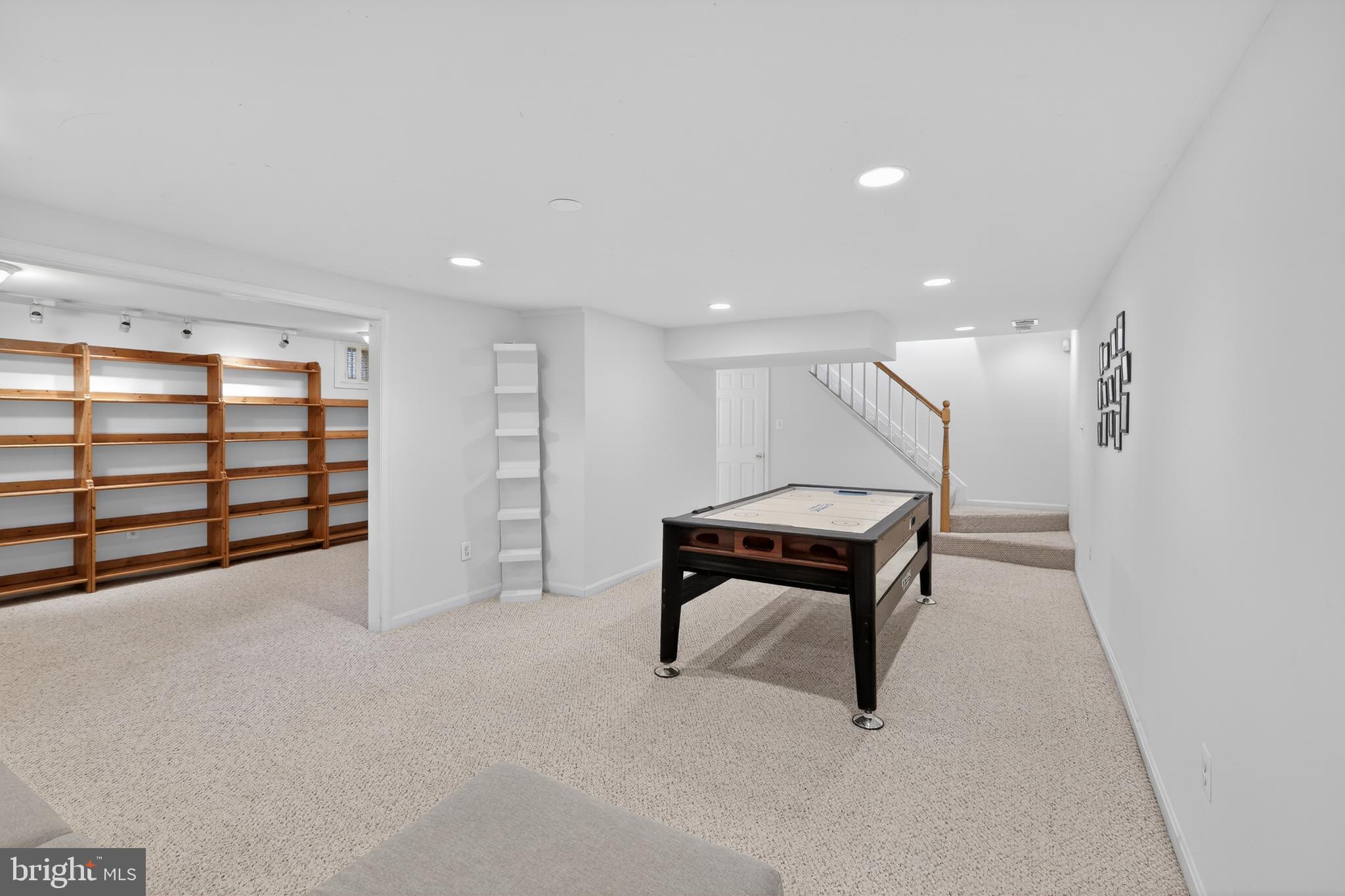 7200 Beachway Court Springfield, VA 22153 - Photo 21 of 31 a view of an empty room with a bench