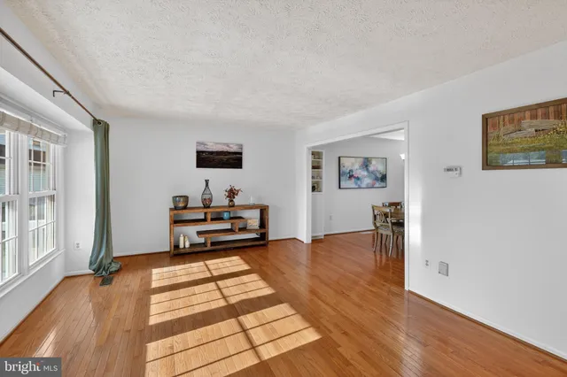 $900,000 | 7200 Beachway Court, Springfield, VA 22153