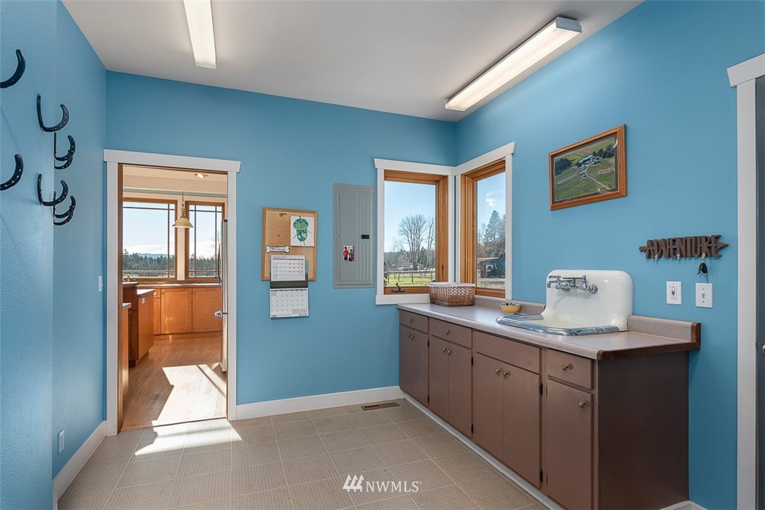 5031 Elder Road Ferndale, WA 98248 - Photo 14 of 40