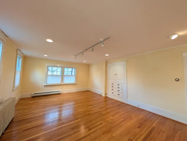 $3,495 | 119 Mill Road, Unit 1, Hampton, NH 03842