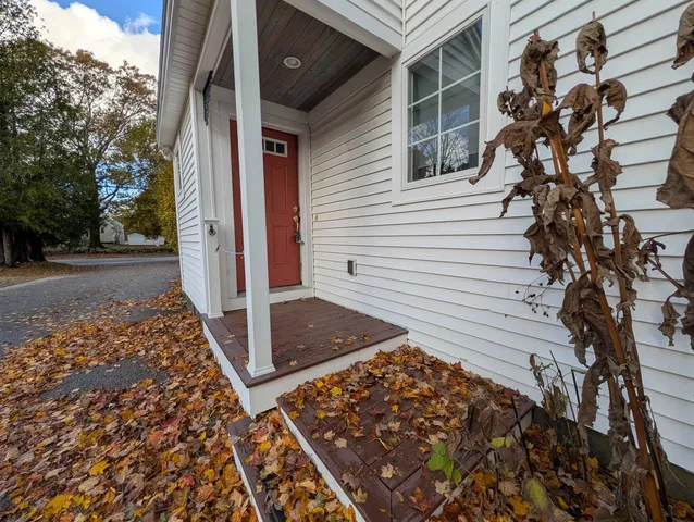 $3,495 | 119 Mill Road, Unit 1, Hampton, NH 03842