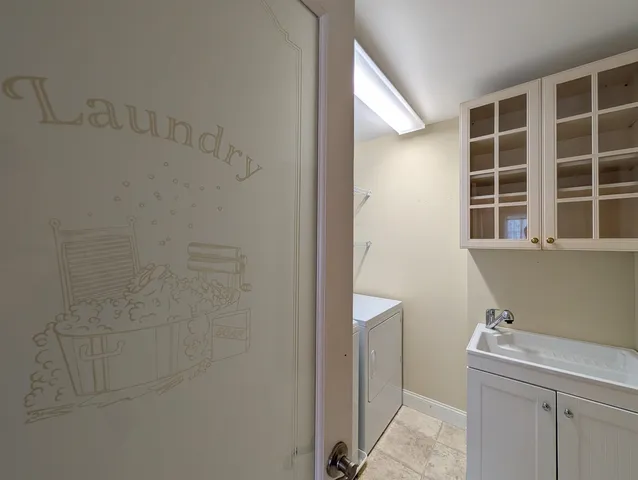 $3,495 | 119 Mill Road, Unit 1, Hampton, NH 03842