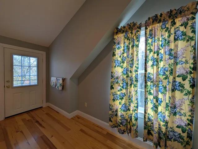 $3,495 | 119 Mill Road, Unit 1, Hampton, NH 03842