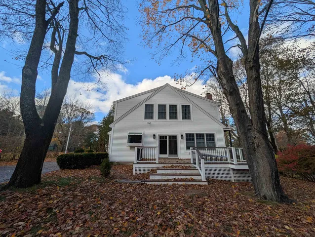 $3,495 | 119 Mill Road, Unit 1, Hampton, NH 03842