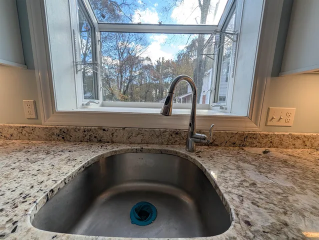 $3,495 | 119 Mill Road, Unit 1, Hampton, NH 03842