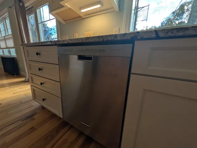 $3,495 | 119 Mill Road, Unit 1, Hampton, NH 03842