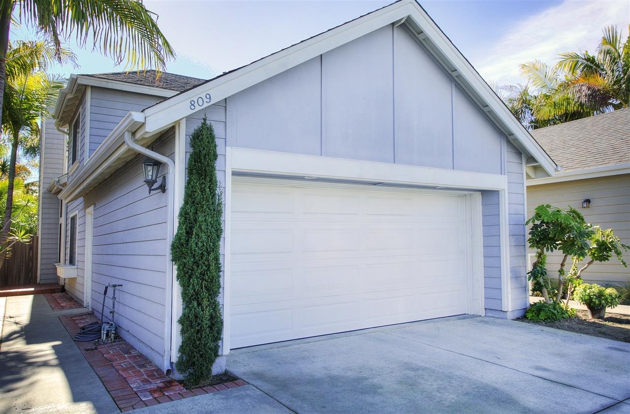 809 Bluewater Road Carlsbad, CA 92011 - Photo 2 of 25