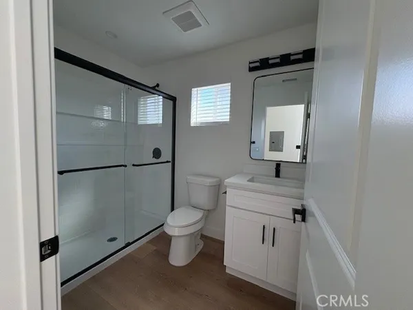 $3,275 | 758 West 20th Street, Unit B105, Costa Mesa, CA 92627
