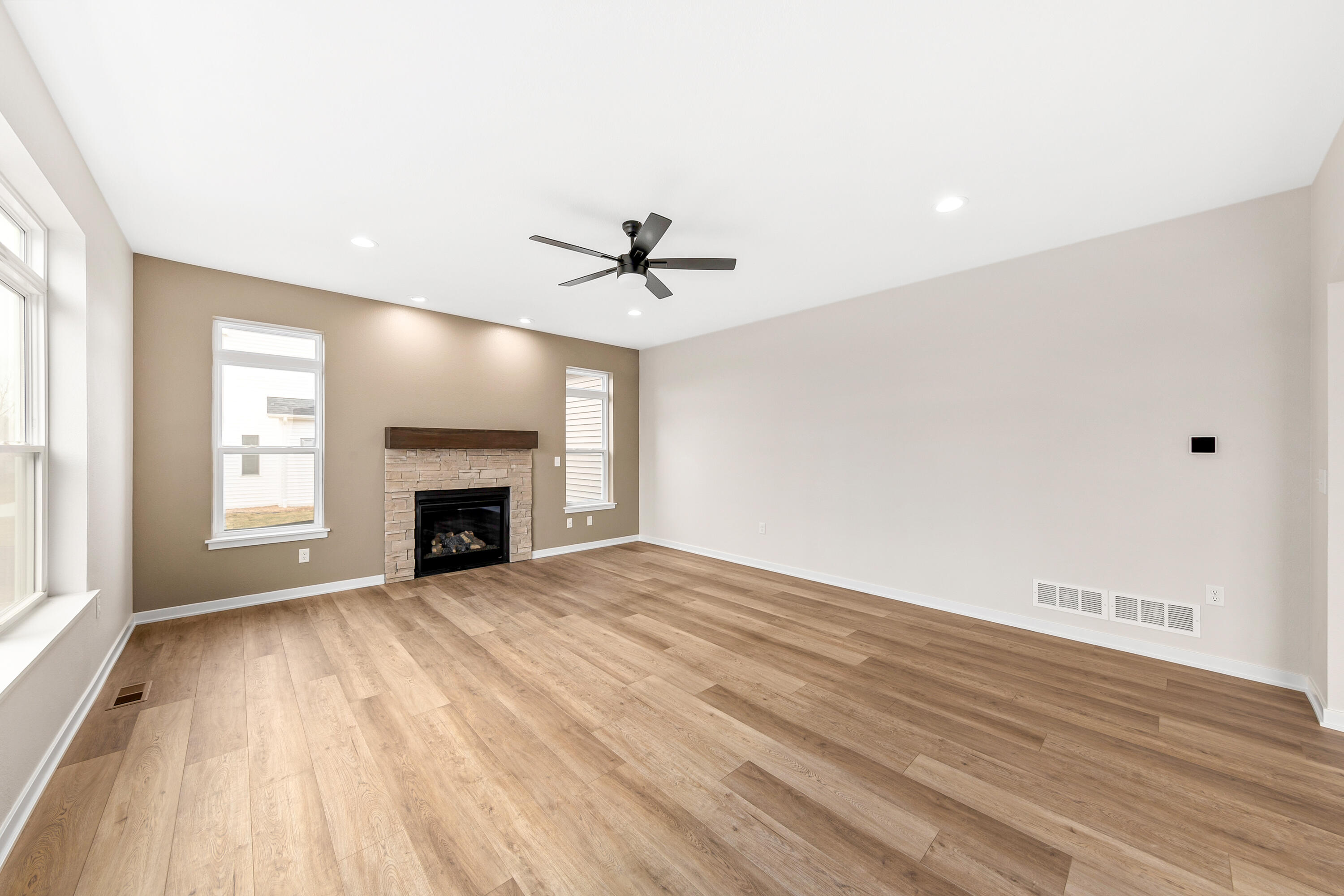 2264 Ravenswood Road Burlington, WI 53105 - Photo 10 of 43 2264 Ravenswood Rd-13