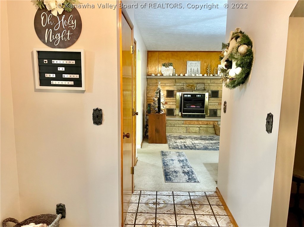 107 Brent Circle Ripley, WV 25271 - Photo 4 of 37 Gallery Image 4