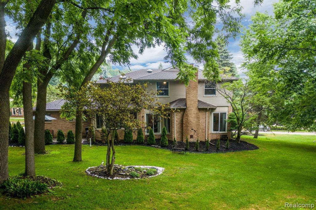 1793 North Kilburn Road Rochester Hills, MI 48306 - Photo 2 of 25