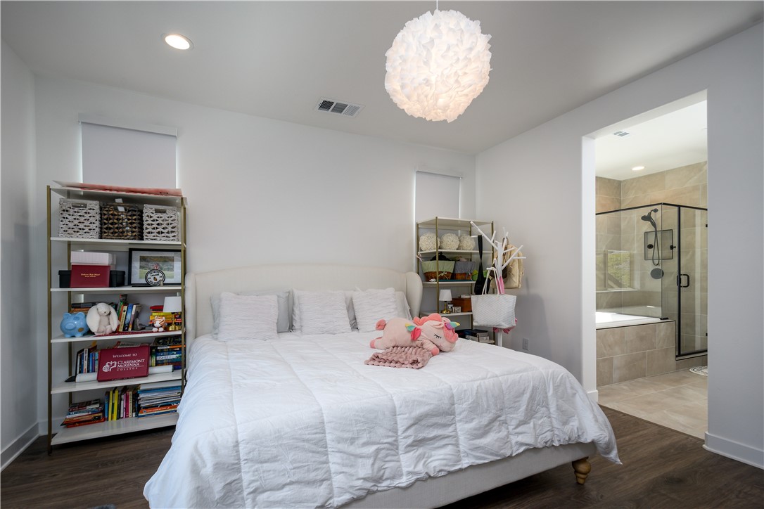 2821 Bridgetide Road Corona, CA 92883 - Photo 18 of 38 Master bed upstairs