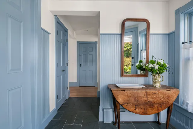 $2,995,000 | 16 Town Landing Road, Cumberland, ME 04110