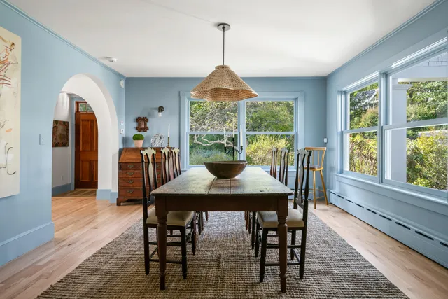 $2,995,000 | 16 Town Landing Road, Cumberland, ME 04110