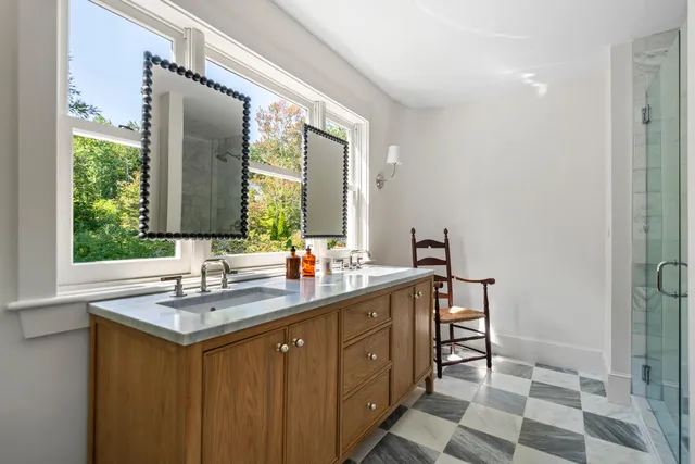 $2,995,000 | 16 Town Landing Road, Cumberland, ME 04110