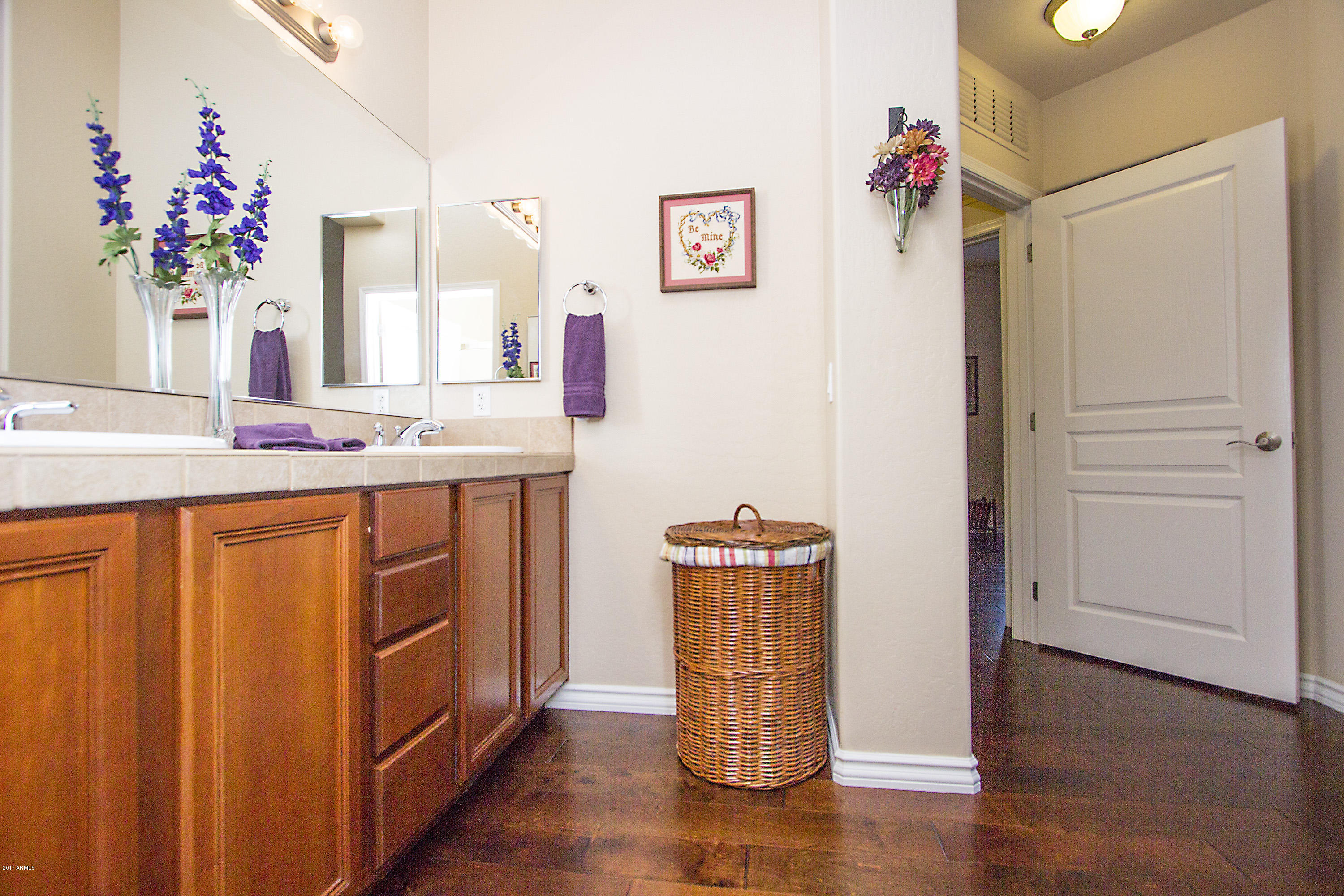 4488 East Thomas Road, Unit 2028 Phoenix, AZ 85018 - Photo 15 of 18 4488 E Thomas Rd, Phoenix, AZ 85018