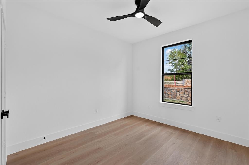 1656 West Wintergreen Road Lancaster, TX 75134 - Photo 24 of 31 Gallery Image 24