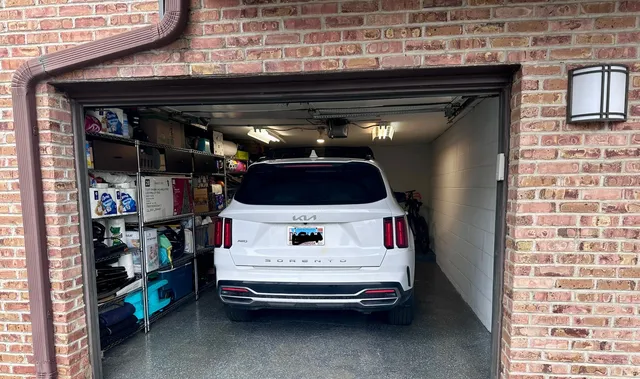 $285,000 | 320 Sheridan Drive, Unit 2C, Willowbrook, IL 60527