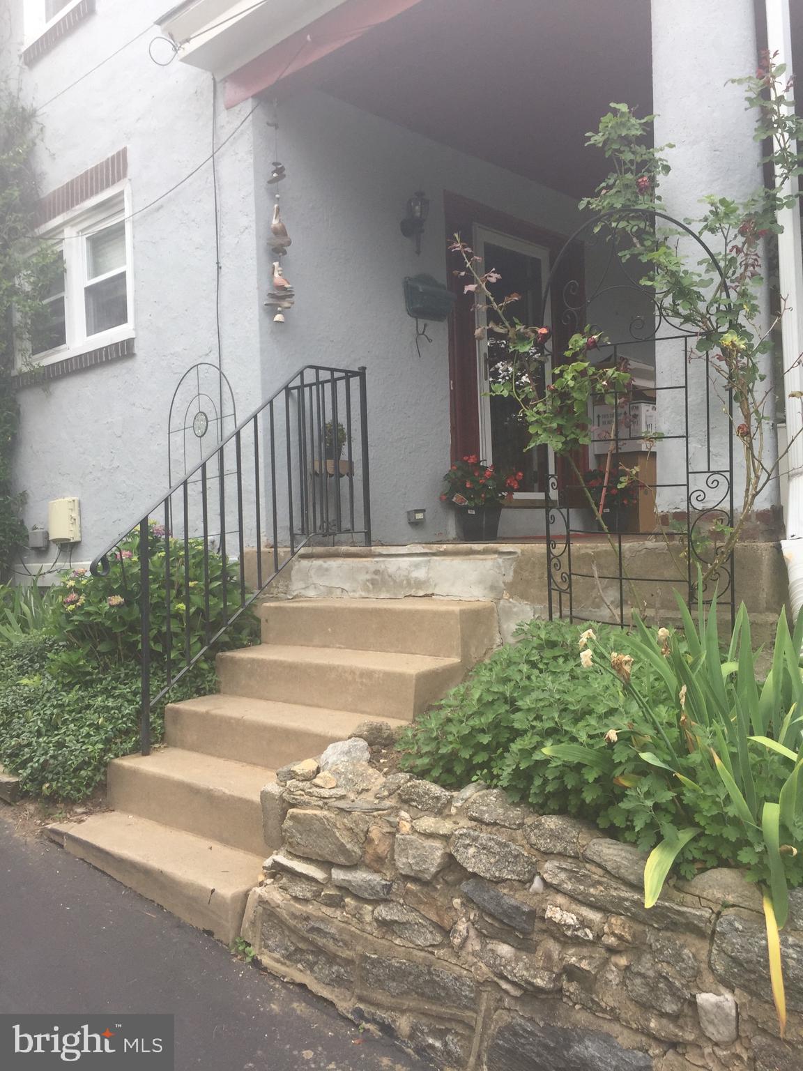 210 Harwicke Road Springfield, PA 19064 - Photo 2 of 25