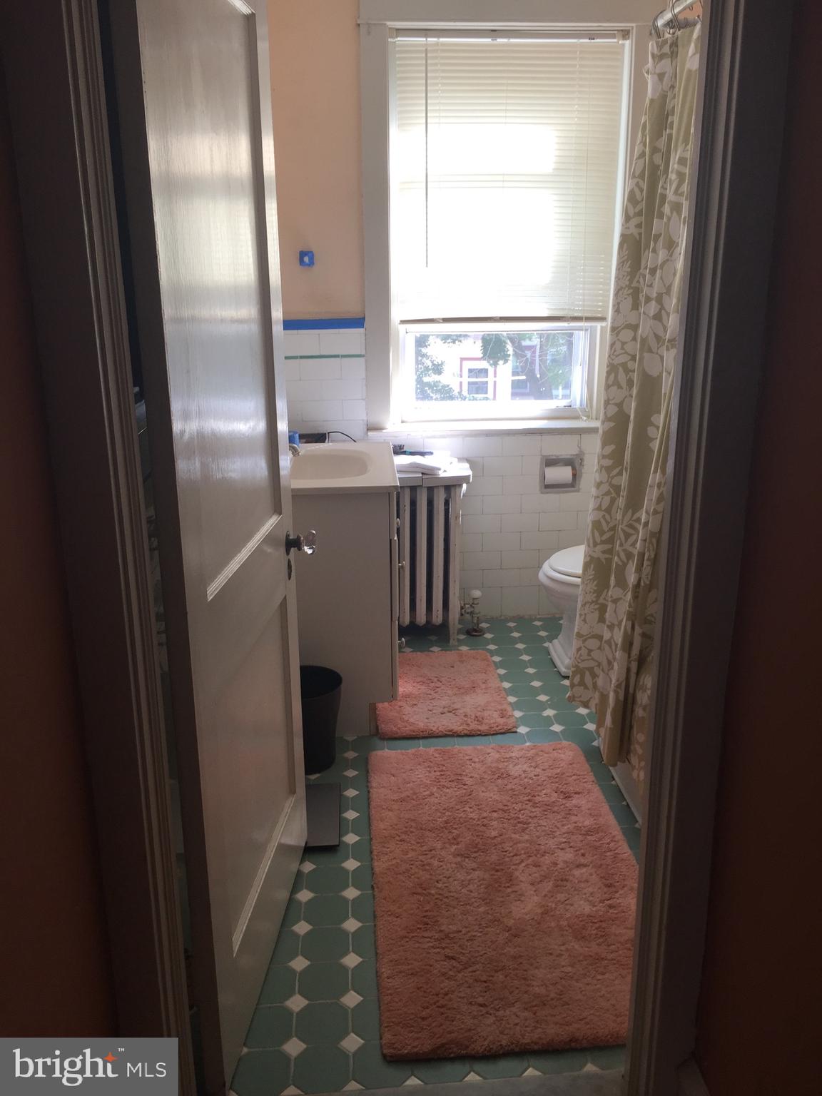 210 Harwicke Road Springfield, PA 19064 - Photo 6 of 25