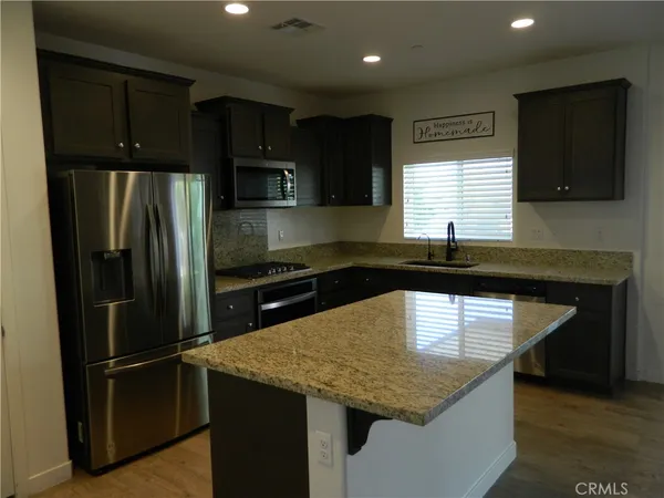 $3,400 | 24231 Buckeye Avenue, Murrieta, CA 92562