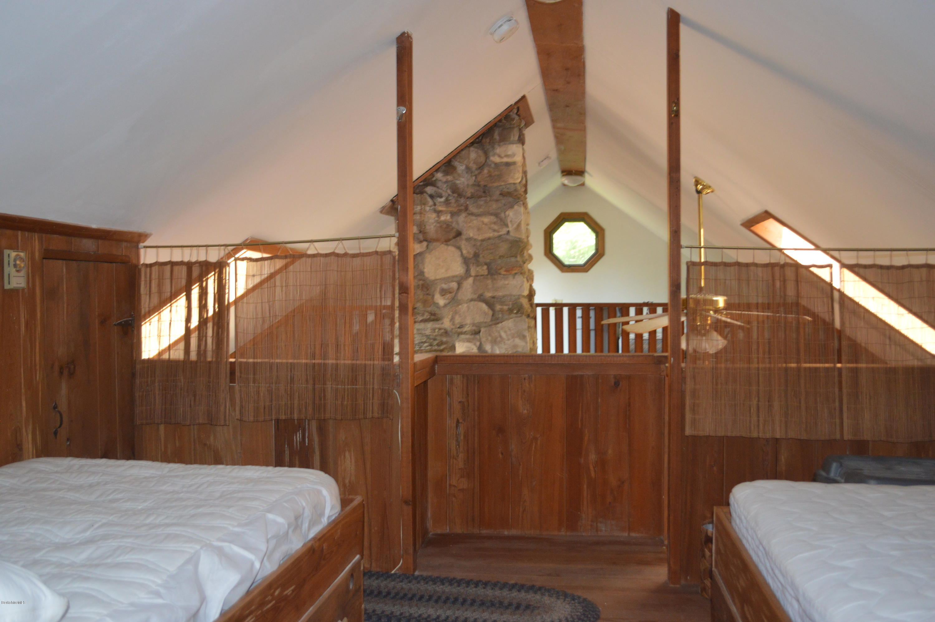 1 Mahkeenac Heights Road Stockbridge, MA 01262 - Photo 22 of 34 loft