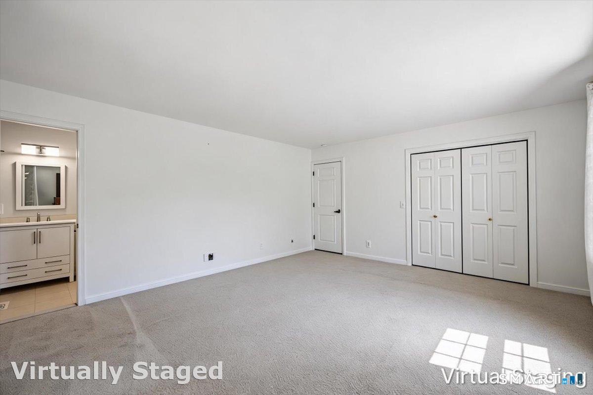 15 Hampshire Road, Unit 15 Madison, CT 06443 - Photo 20 of 35 Primary bedroom
