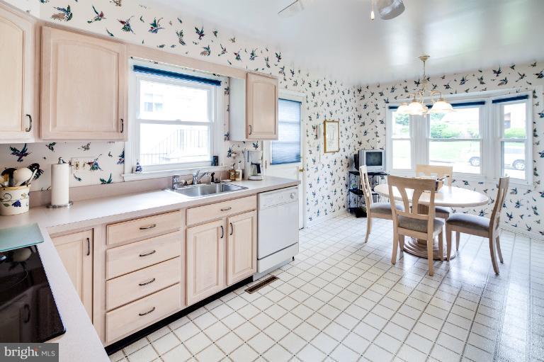 7417 Prince George Road Baltimore, MD 21208 - Photo 11 of 25 Kitchen