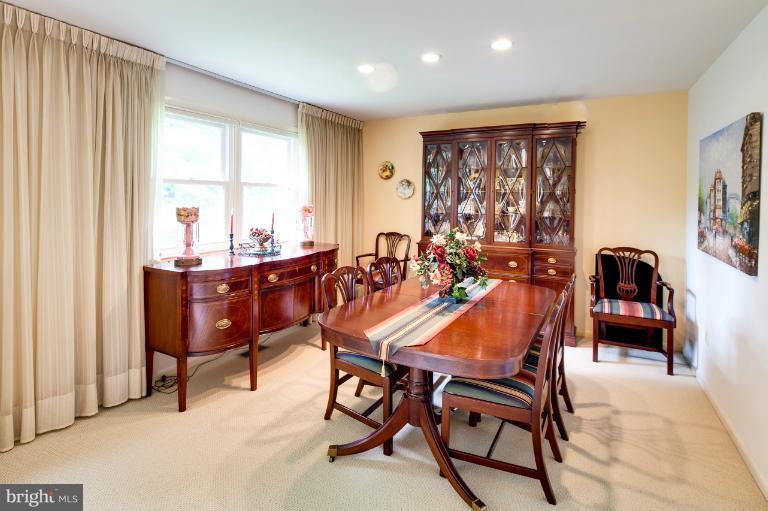 7417 Prince George Road Baltimore, MD 21208 - Photo 9 of 25 Dining Room
