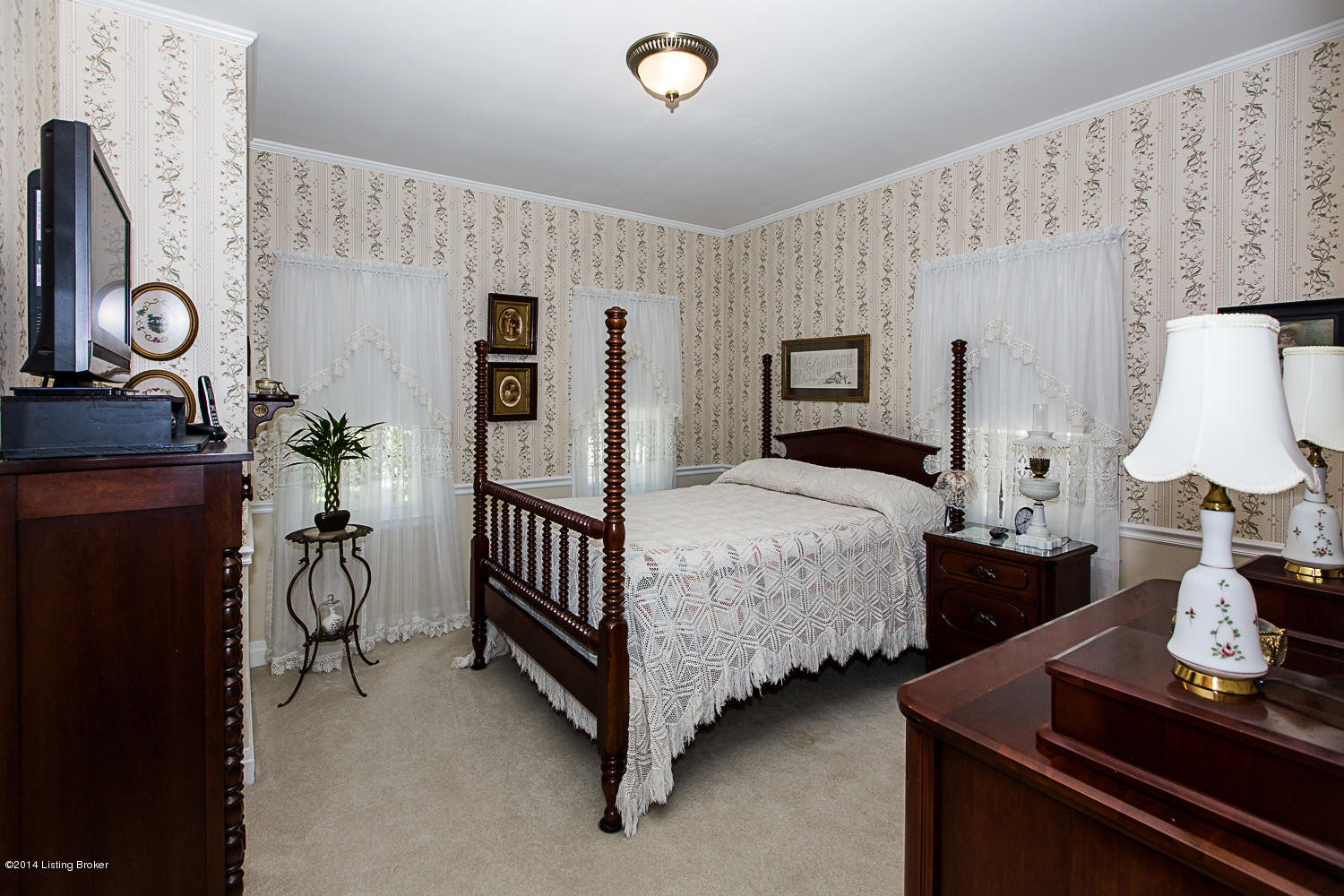 3604 Lexington Road Louisville, KY 40207 - Photo 4 of 52 RAN_4294