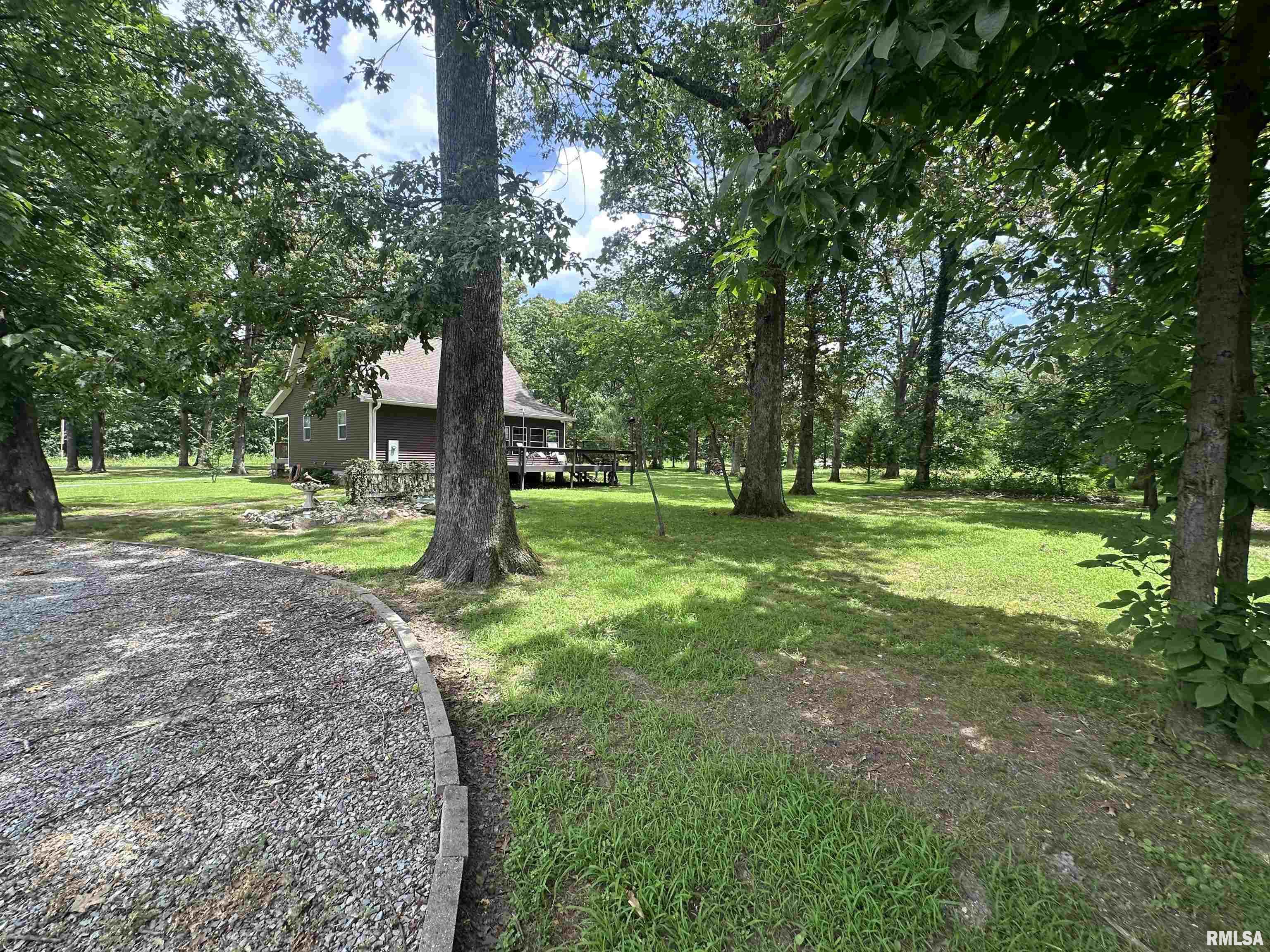 11382 Petroff Road Benton, IL 62812 - Photo 27 of 63 Gallery Image 27
