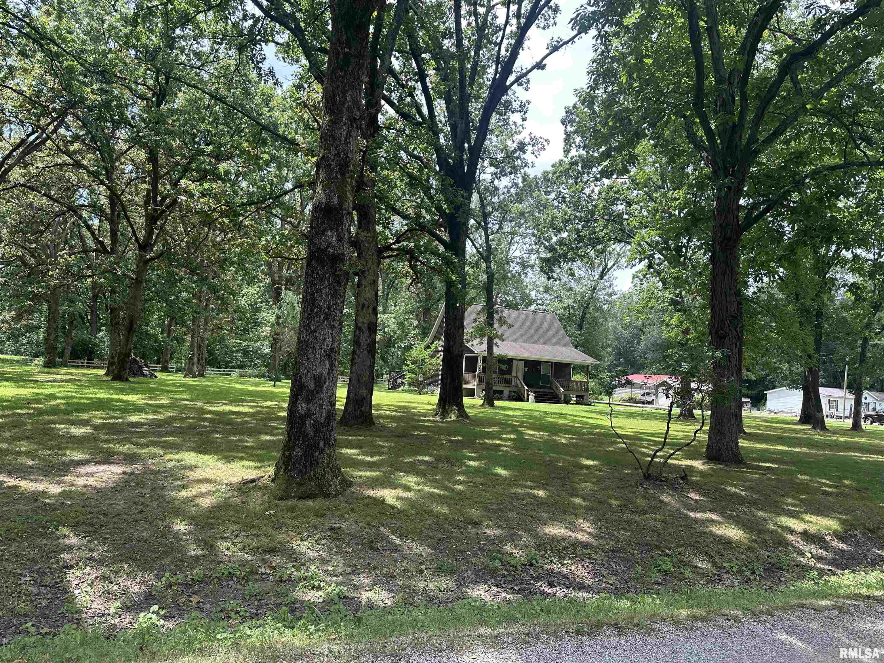 11382 Petroff Road Benton, IL 62812 - Photo 5 of 63 Gallery Image 5