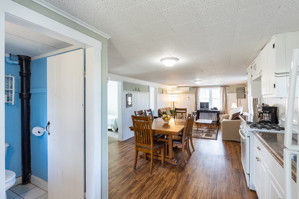 266 Phillips Road Sandwich, MA 02563 - Photo 19 of 42