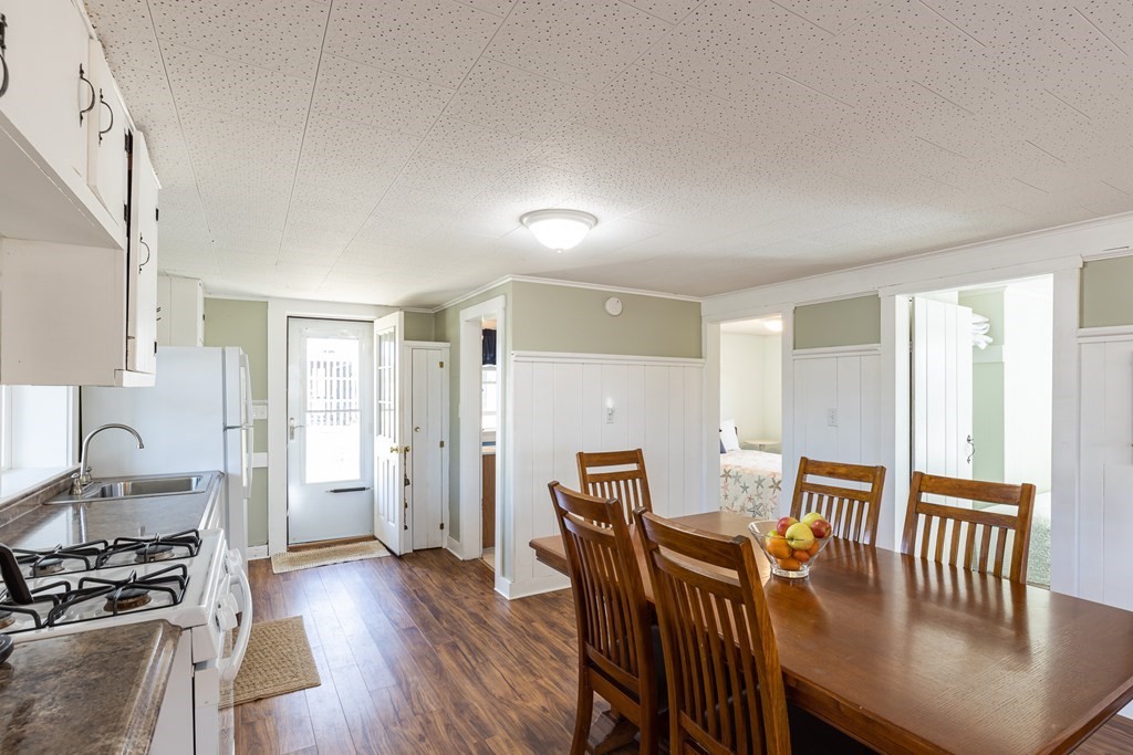 266 Phillips Road Sandwich, MA 02563 - Photo 20 of 42