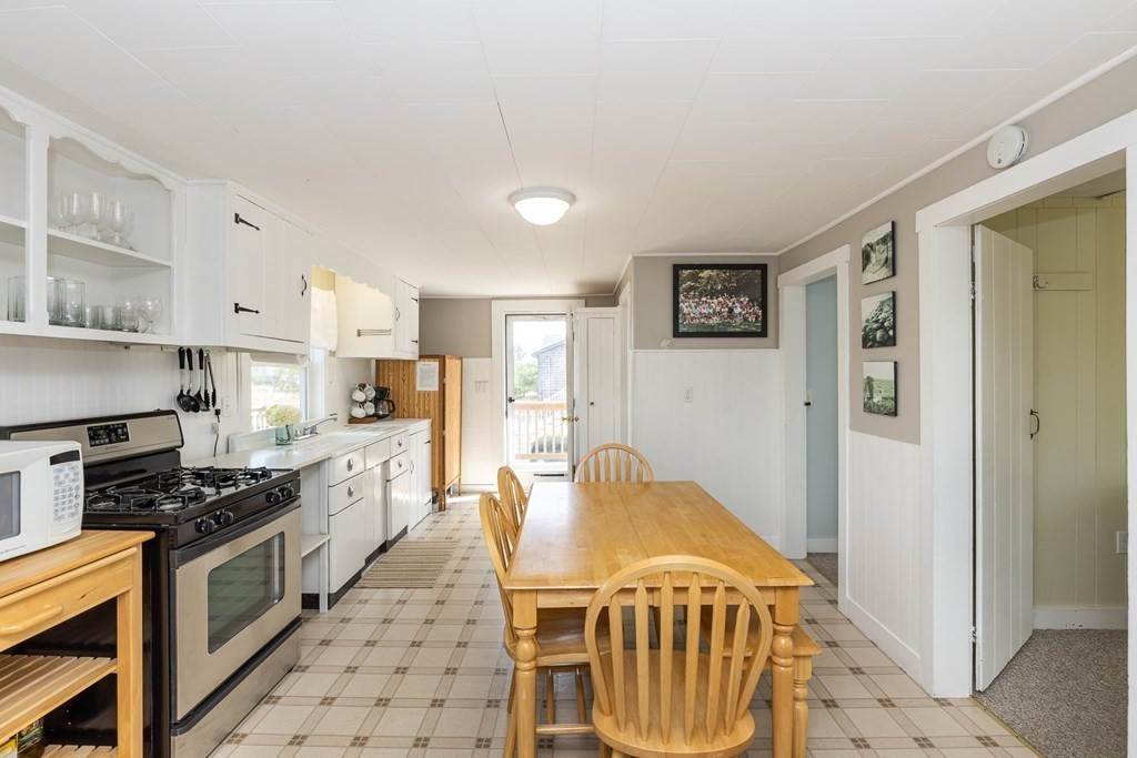 266 Phillips Road Sandwich, MA 02563 - Photo 10 of 42