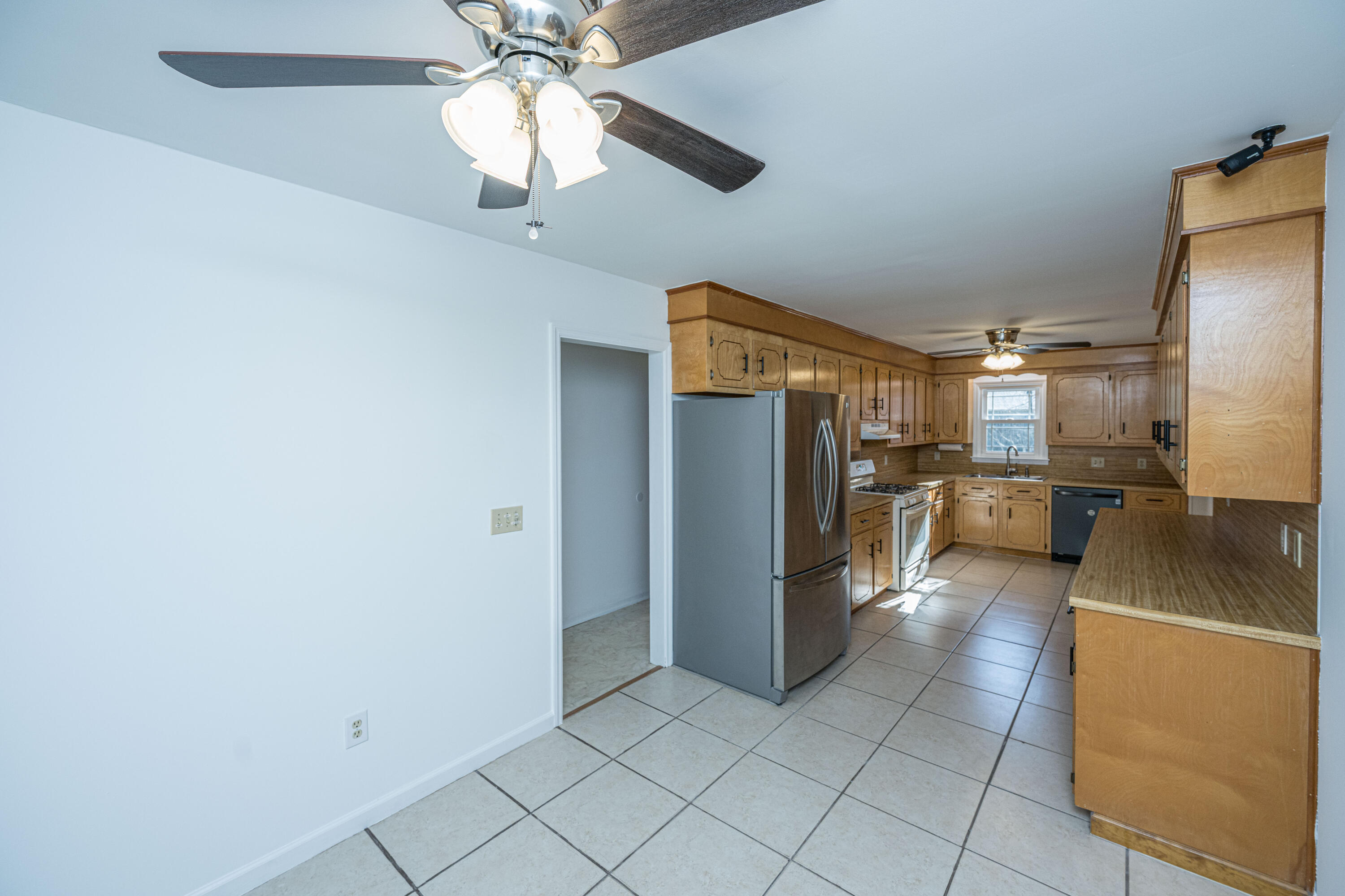 325 Linden Court Moncks Corner, SC 29461 - Photo 19 of 87 325LindenCt023
