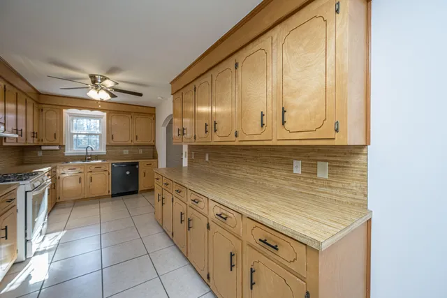 $419,000 | 325 Linden Court, Moncks Corner, SC 29461