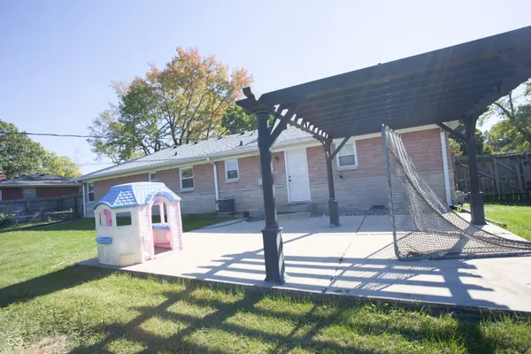 $1,500 | 150 East Beechwood Lane, Indianapolis, IN 46227