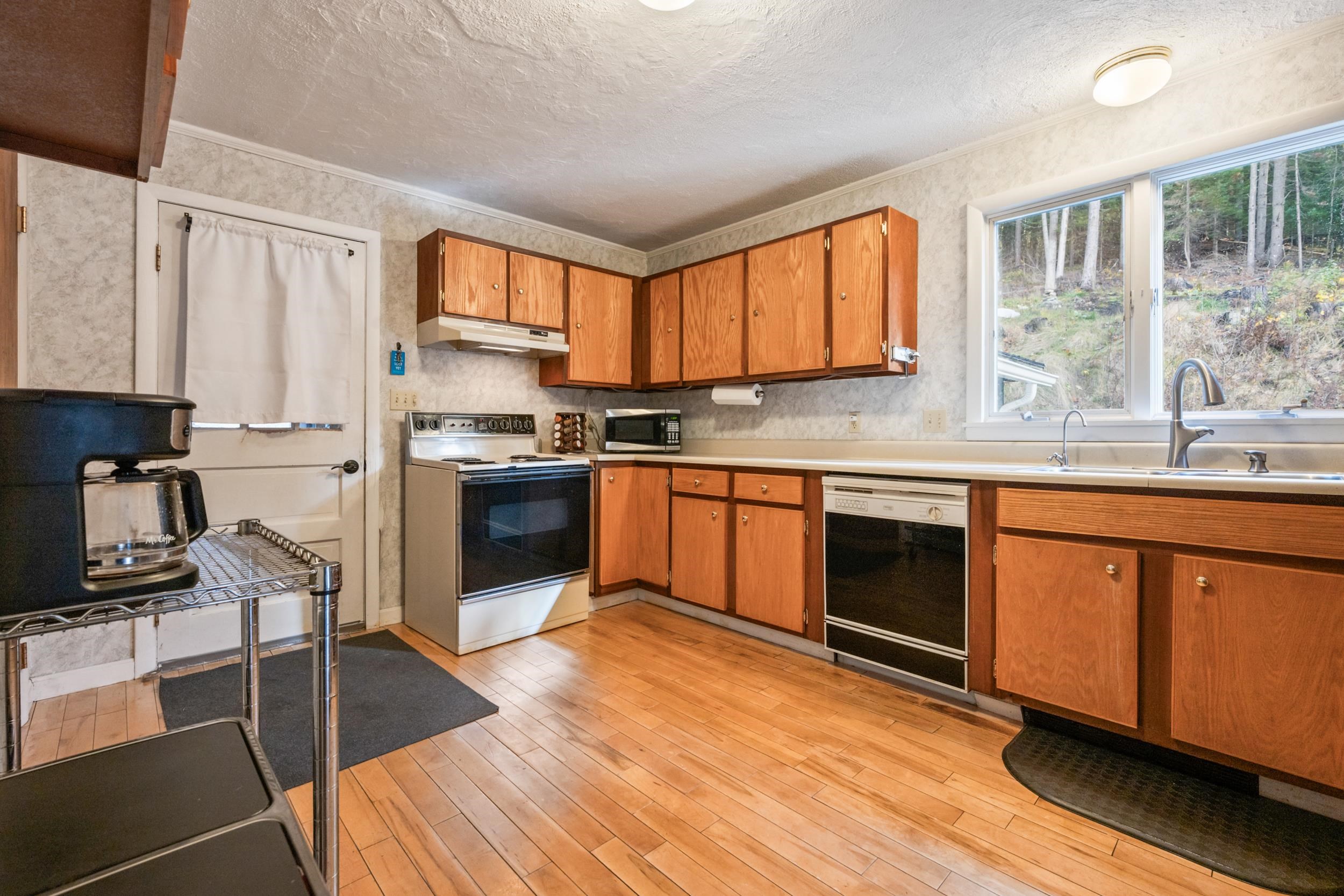 456 Brickyard Road Littleton, NH 03561 - Photo 6 of 53