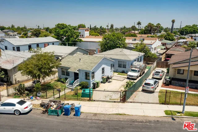 a car parked in front of a building
